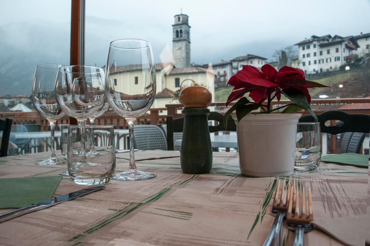 Hotel Locanda Le Tre Oche Molina di Ledro Kültér fotó